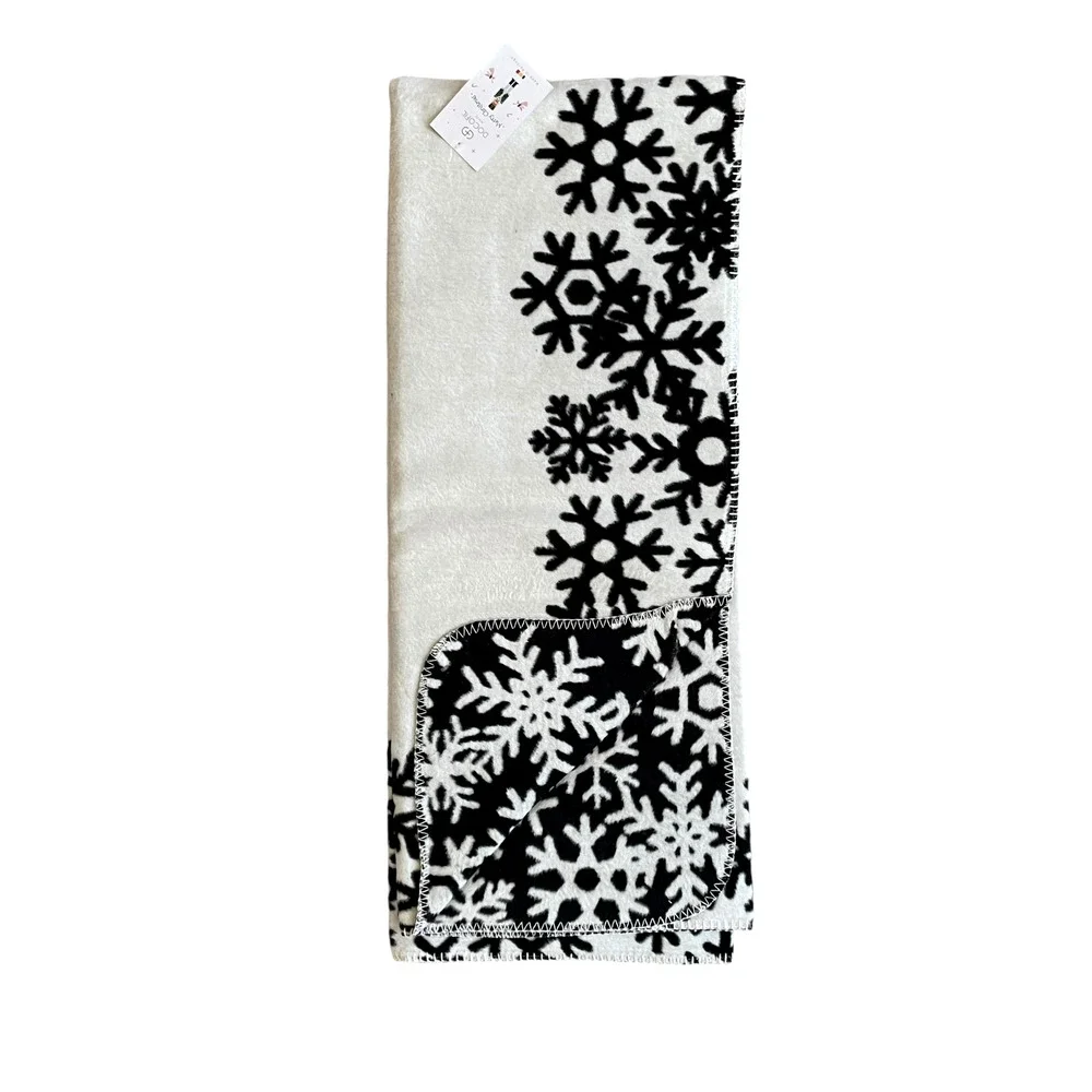 Docofil Christmas SNOWFLAKES Reversible Throw 51x67 Portugal Black & White